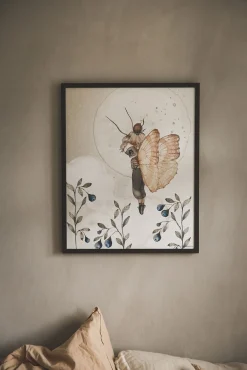 MrsMighetto Interiør*Mrs Mighetto Plakat Miss Emily 40x50 Flerfarvet