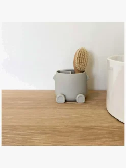 Børn nuuroo Leonora Holder, Mahogany