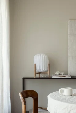 WattVeke Lamper & Belysning*Watt&Veke Prisma Bordlampe 42, Eg/ Hvid